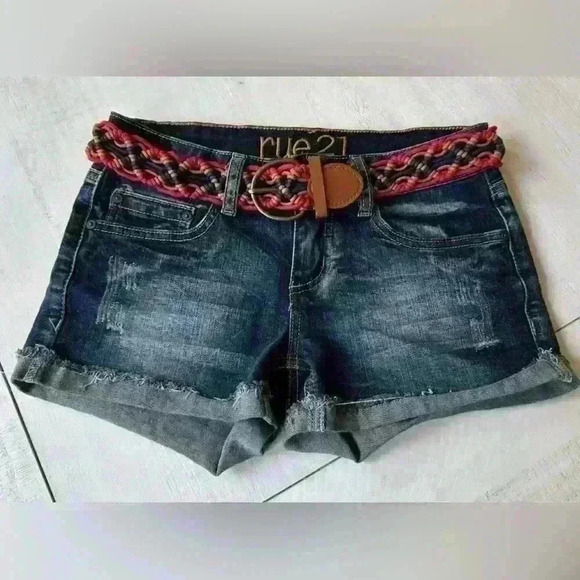 Rue21 Denim Shorts - Size 0 - Picture 2 of 4